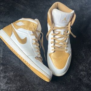 Air Jordan Men's White and Golden High-Top Sneakers, LIKE NEW